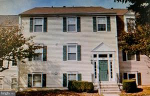 39 PICKERING COURT