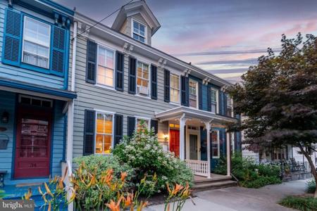 36 BUTTONWOOD STREET