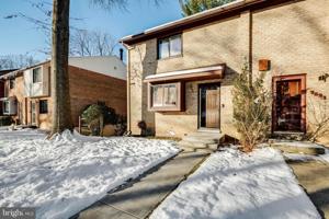 7319 KERRY HILL COURT