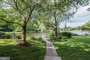1559 REGATTA LANE