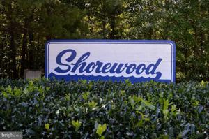 LOT 1 PINEWOOD DR