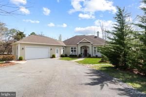 103 WAKEFIELD DRIVE