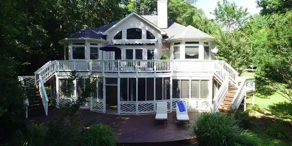 15609 CEDAR TREE COURT