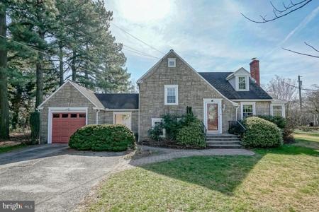 9 PARKWOOD ROAD