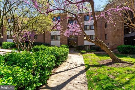 1540 NORTHGATE SQUARE