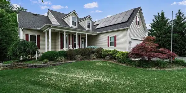 5604 DOGWOOD TREE LANE