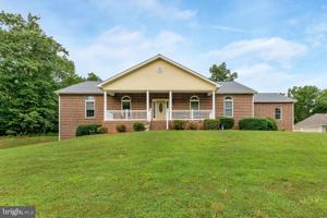 77 MAPLE SPRINGS COURT
