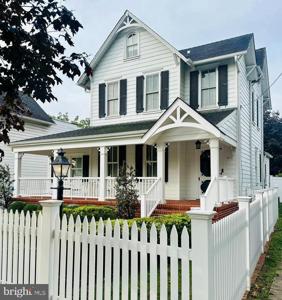 419 LECONEY AVENUE