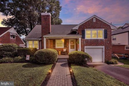 211 OPAL AVENUE