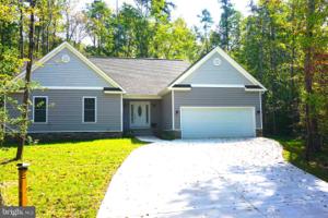 101 DOGWOOD COURT