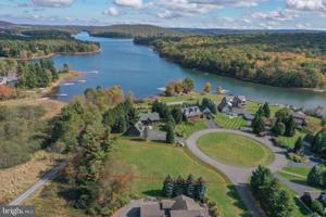 28 HIDDEN COVE COURT