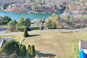 703 WYNONAH DRIVE