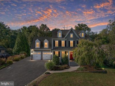 930 LAKE DRIVE