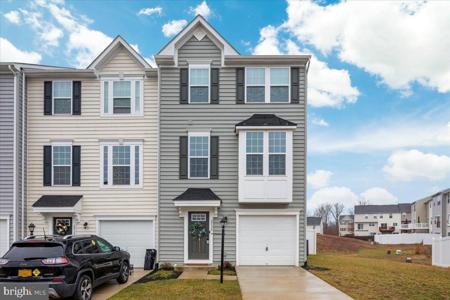 2736 BEARS DEN DRIVE