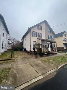 122 PINE STREET