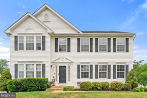 904 FAIRWOOD DRIVE