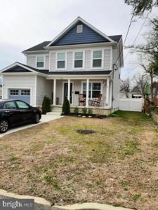 1724 3RD STREET