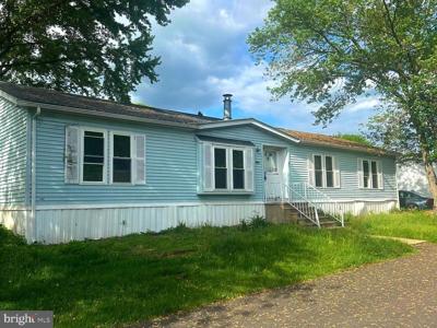 921 LAKEVIEW DRIVE