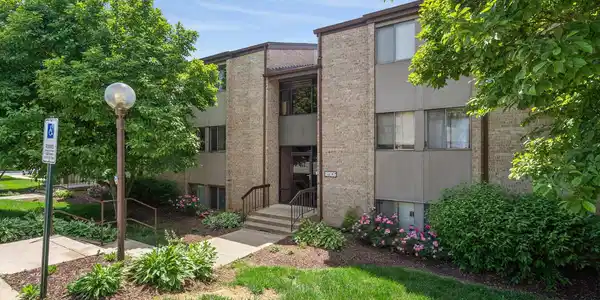 18906 SMOOTHSTONE WAY