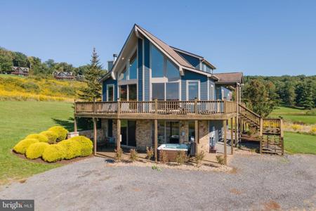 230 WATERFRONT GREENS DRIVE