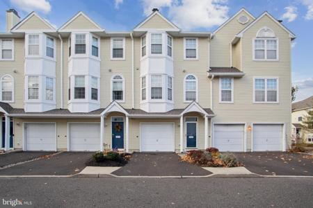 9202 WRENSONG COURT
