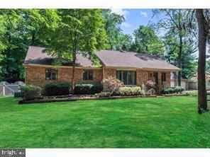 740 PERKINS LANE