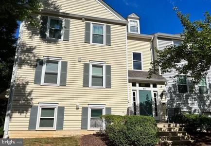41 PICKERING COURT