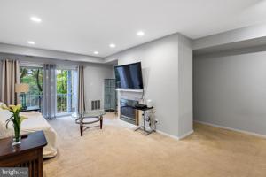 15 PICKERING COURT
