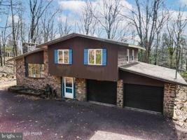 44 CREST DRIVE