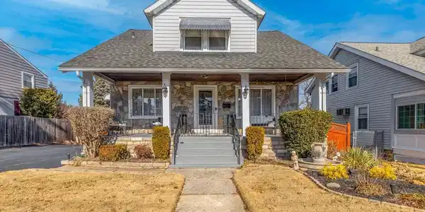 409 CRUMLYNNE ROAD
