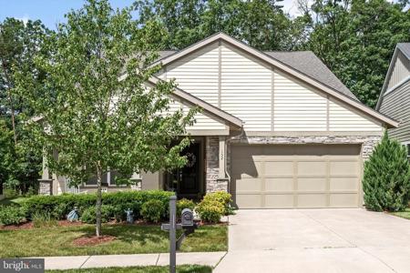152 TOWHEE DRIVE