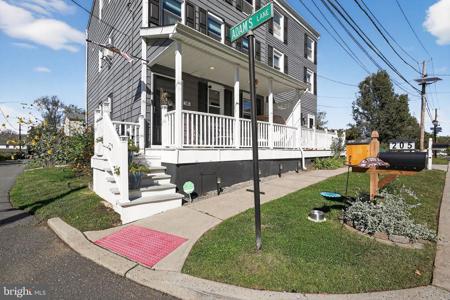 205 2ND STREET