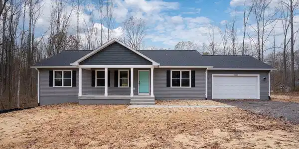 5511 WYNDEMERE CIRCLE