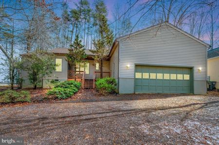 605 HARRISON CIRCLE