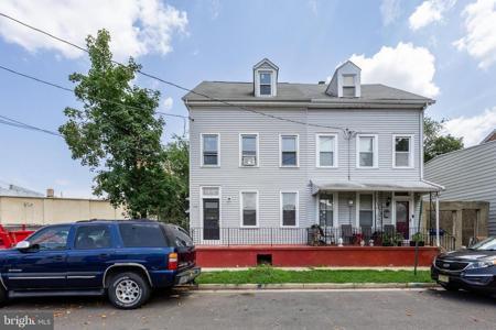 408 LAUREL STREET