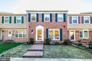 5526 BEACONSFIELD COURT