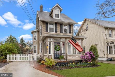 712 CINNAMINSON STREET