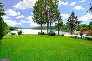 1351 LAKEVIEW PARKWAY