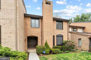 5708 WATERS EDGE LANDING COURT