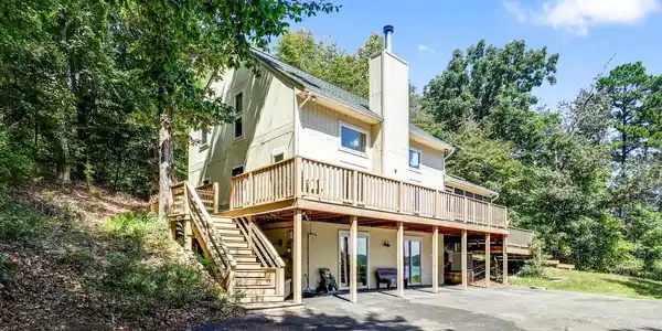 5529 WATERS EDGE