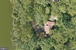 306 SUSAN RD