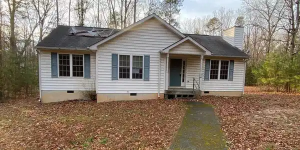 2416 HORSESHOE BEND DRIVE