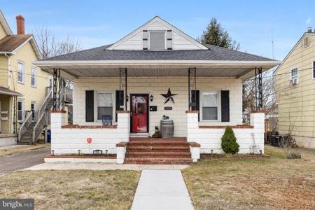 208 CLEVELAND AVENUE