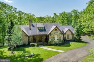 435 HINES DRIVE