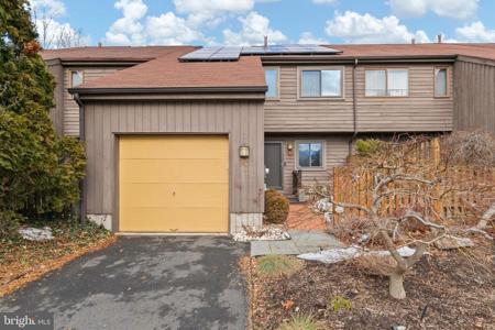 24 JACOB CT