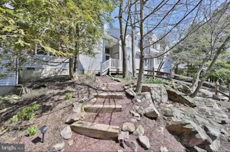 105 LAURELWOODS DRIVE