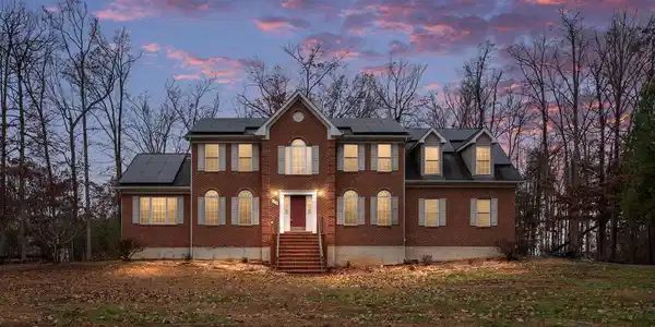 318 TRAVELLER STREET