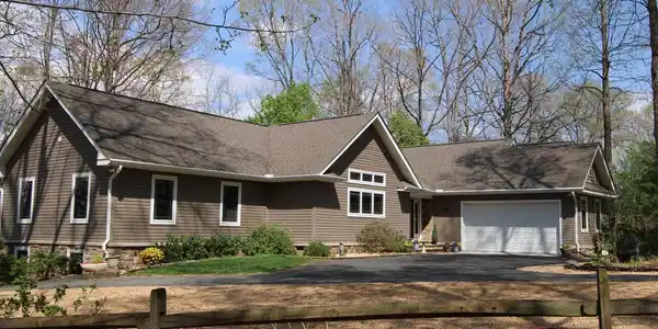 43 TOMAHAWK CIRCLE