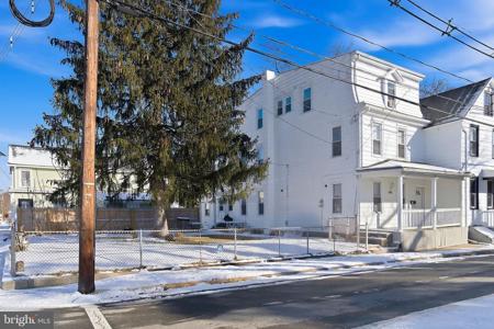 233 ELLIS STREET