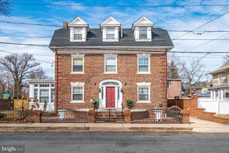 41 FISHER PLACE
